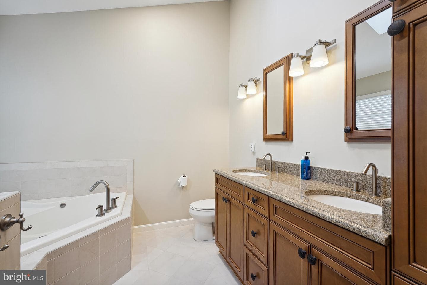 5757 Governors Pond Circle photo 8