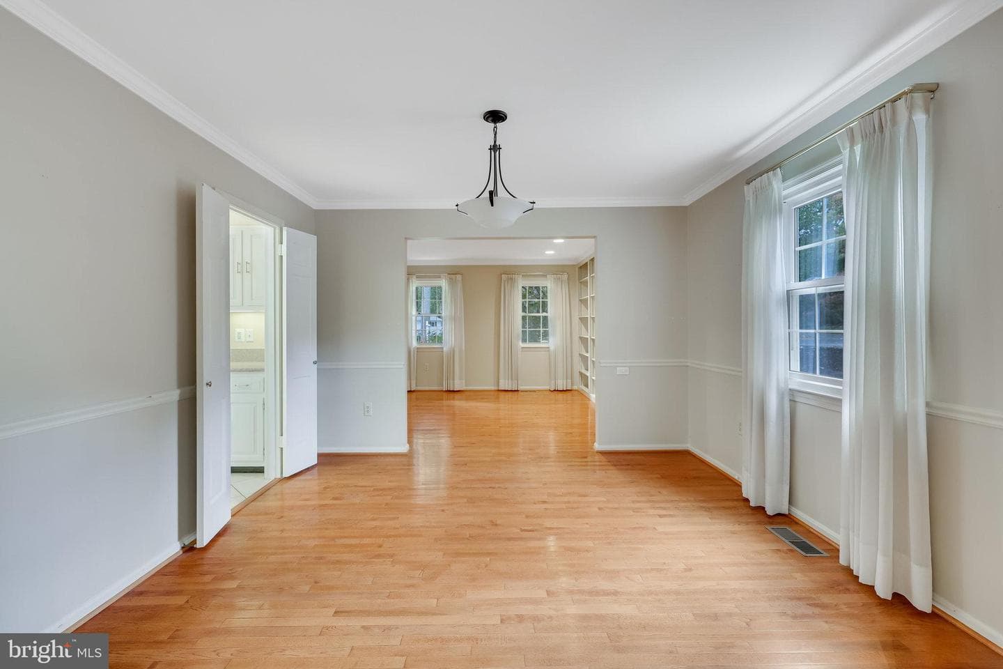 3239 Betsy Lane photo 23