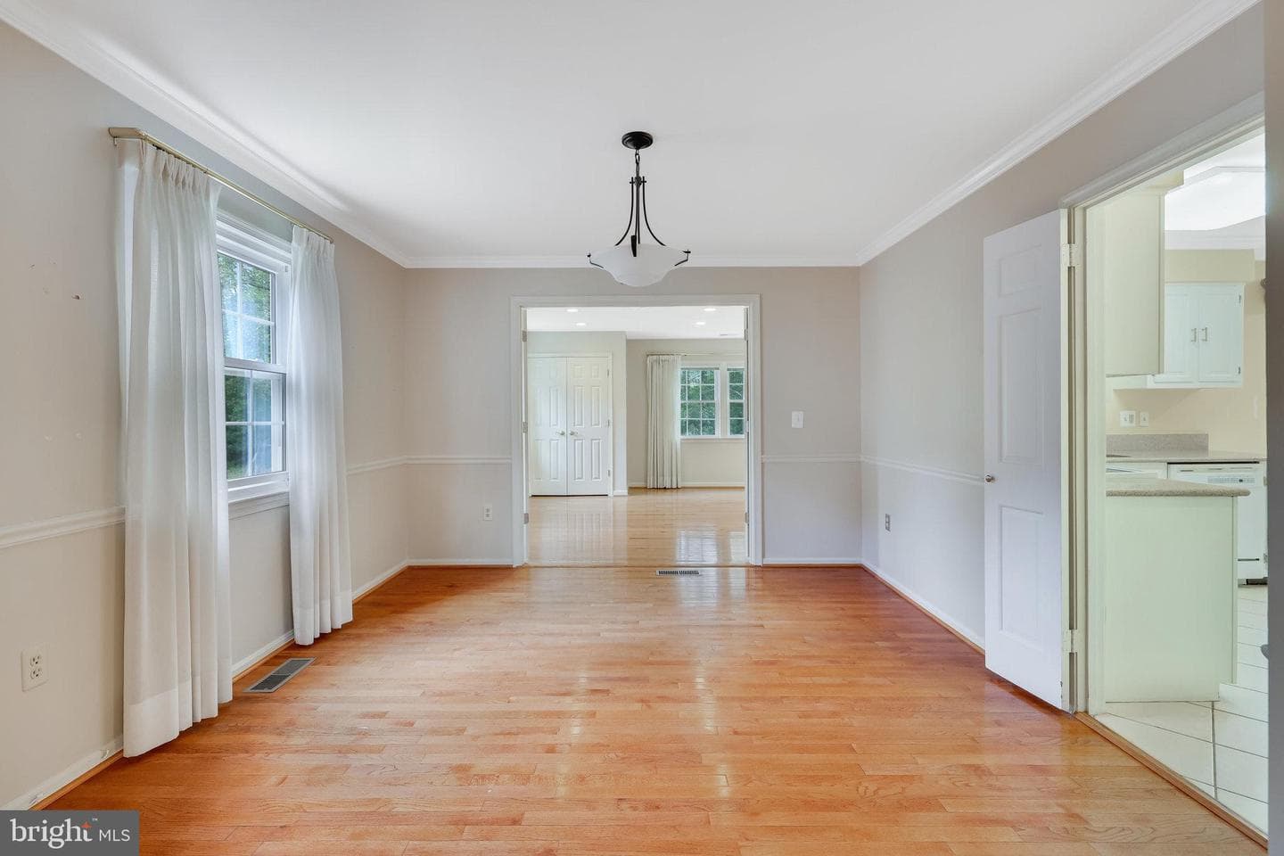 3239 Betsy Lane photo 24