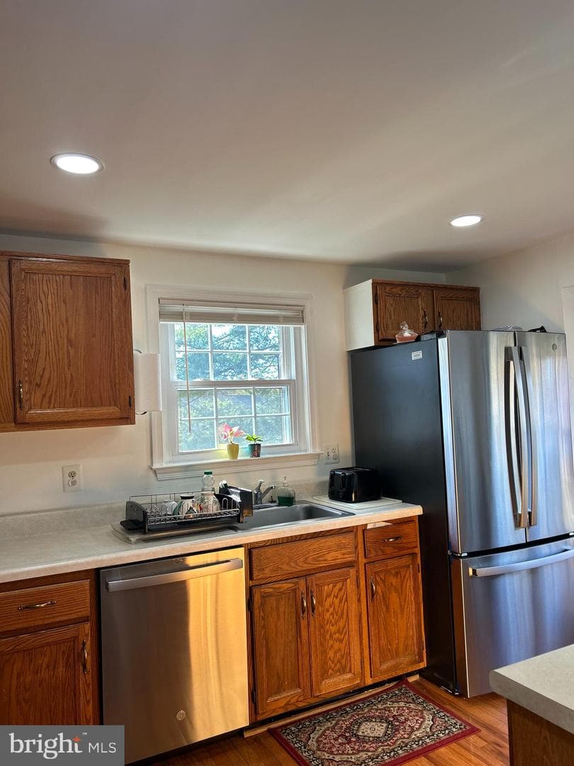 6573 Rundale Court photo 5