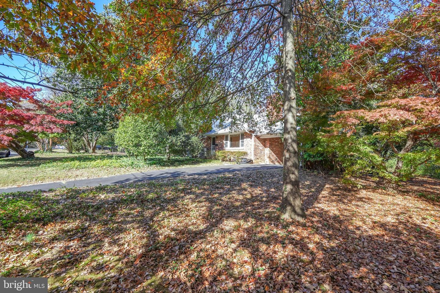 6420 Sleepy Ridge Road photo 3