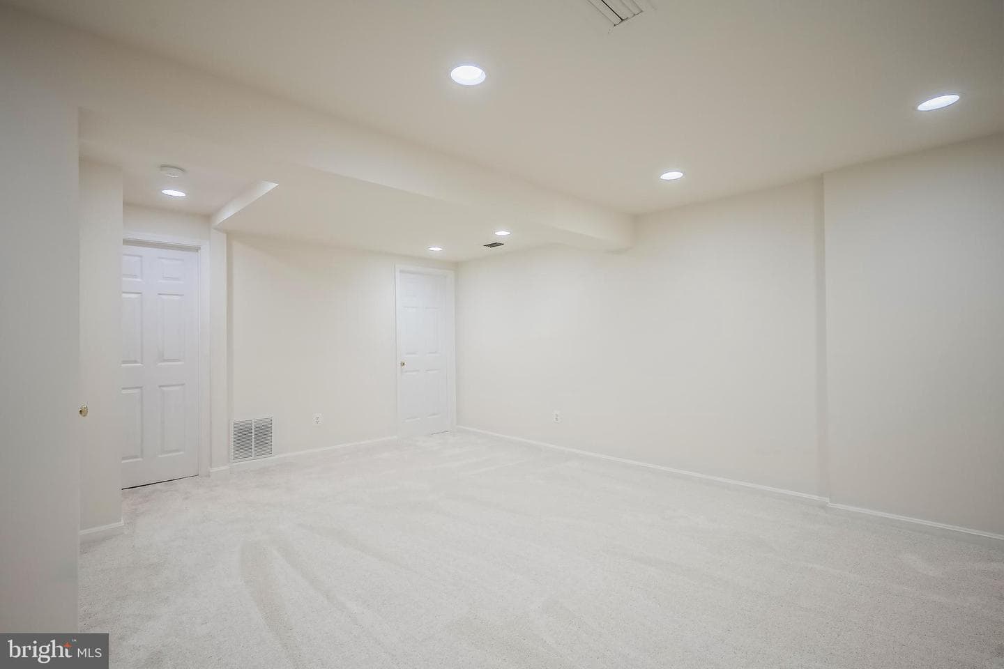 6030 Rockton Court photo 20