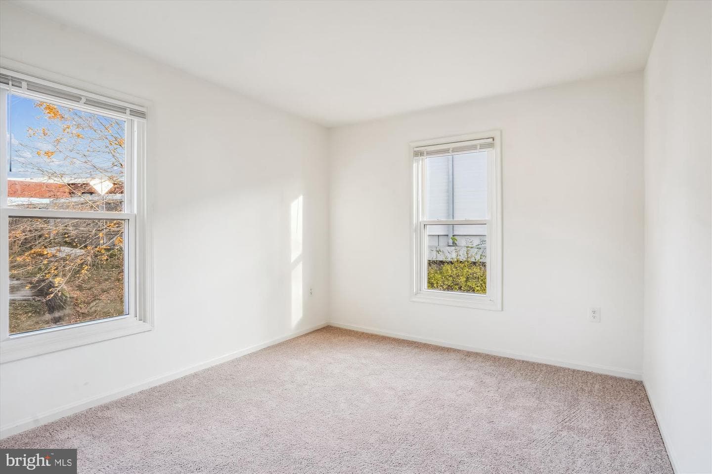 14179 Royal Oak Lane photo 16