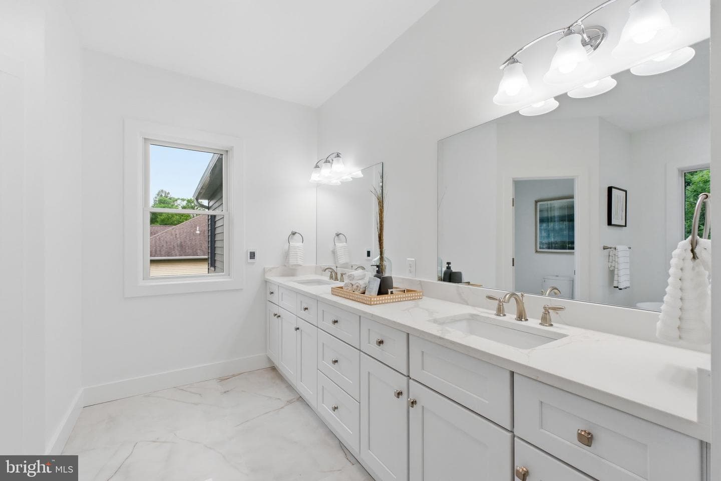 7631 Lisle Avenue photo 34