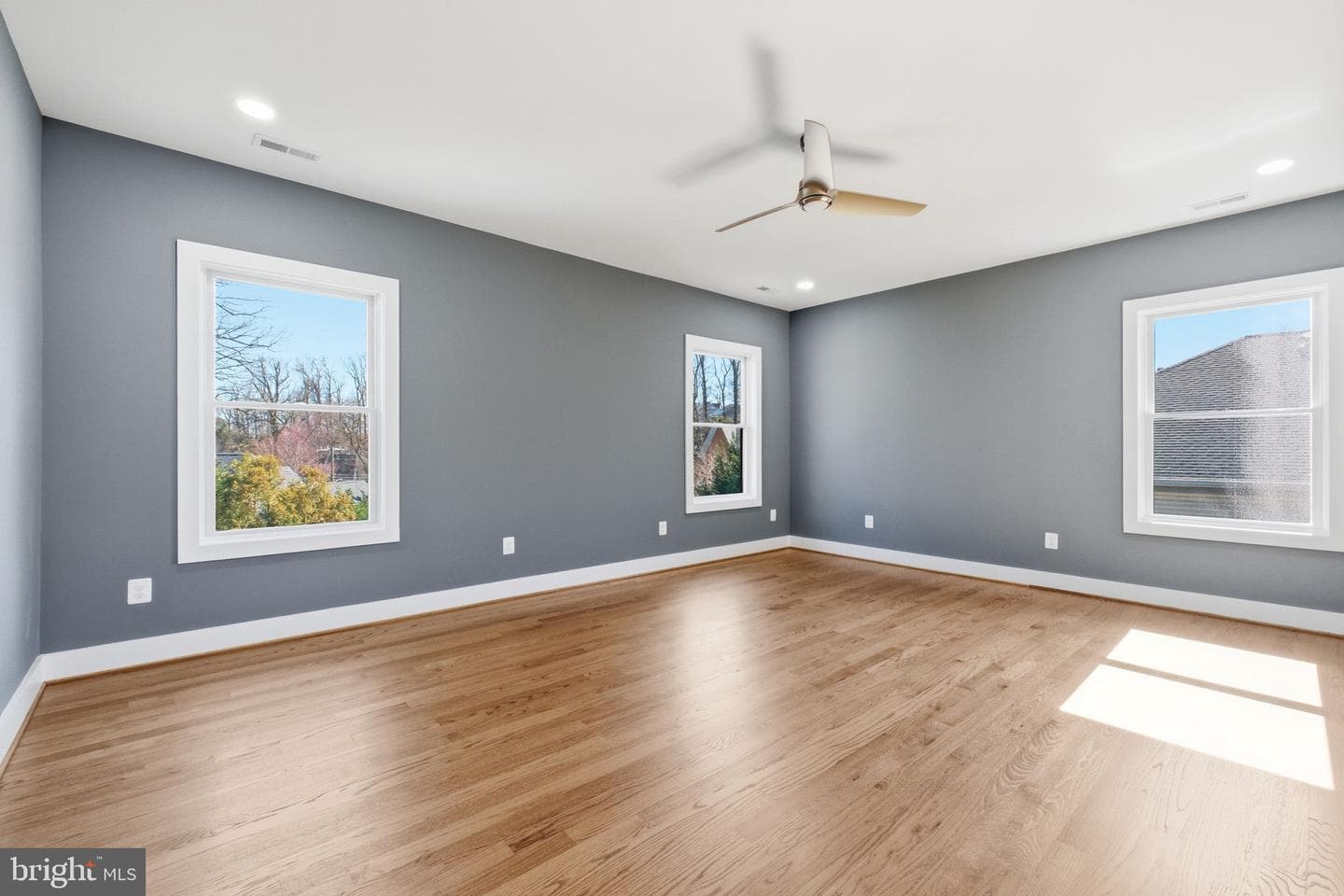 7631 Lisle Avenue photo 44