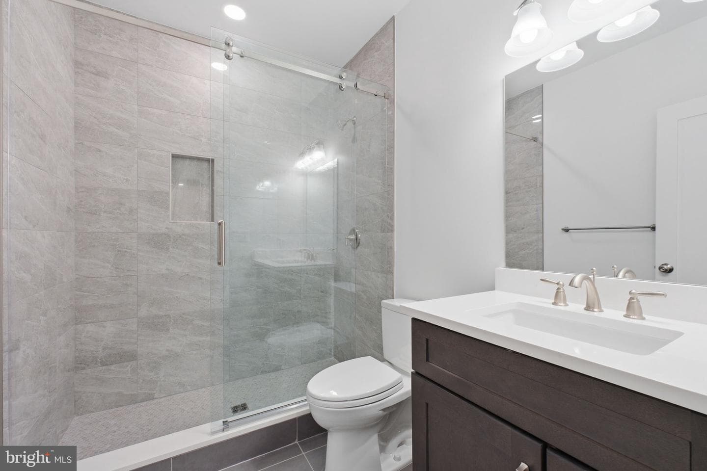 7631 Lisle Avenue photo 61
