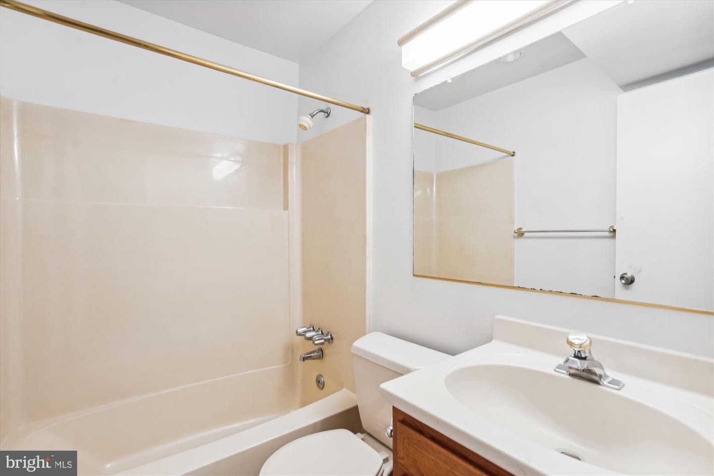 1741 Cy Court photo 29