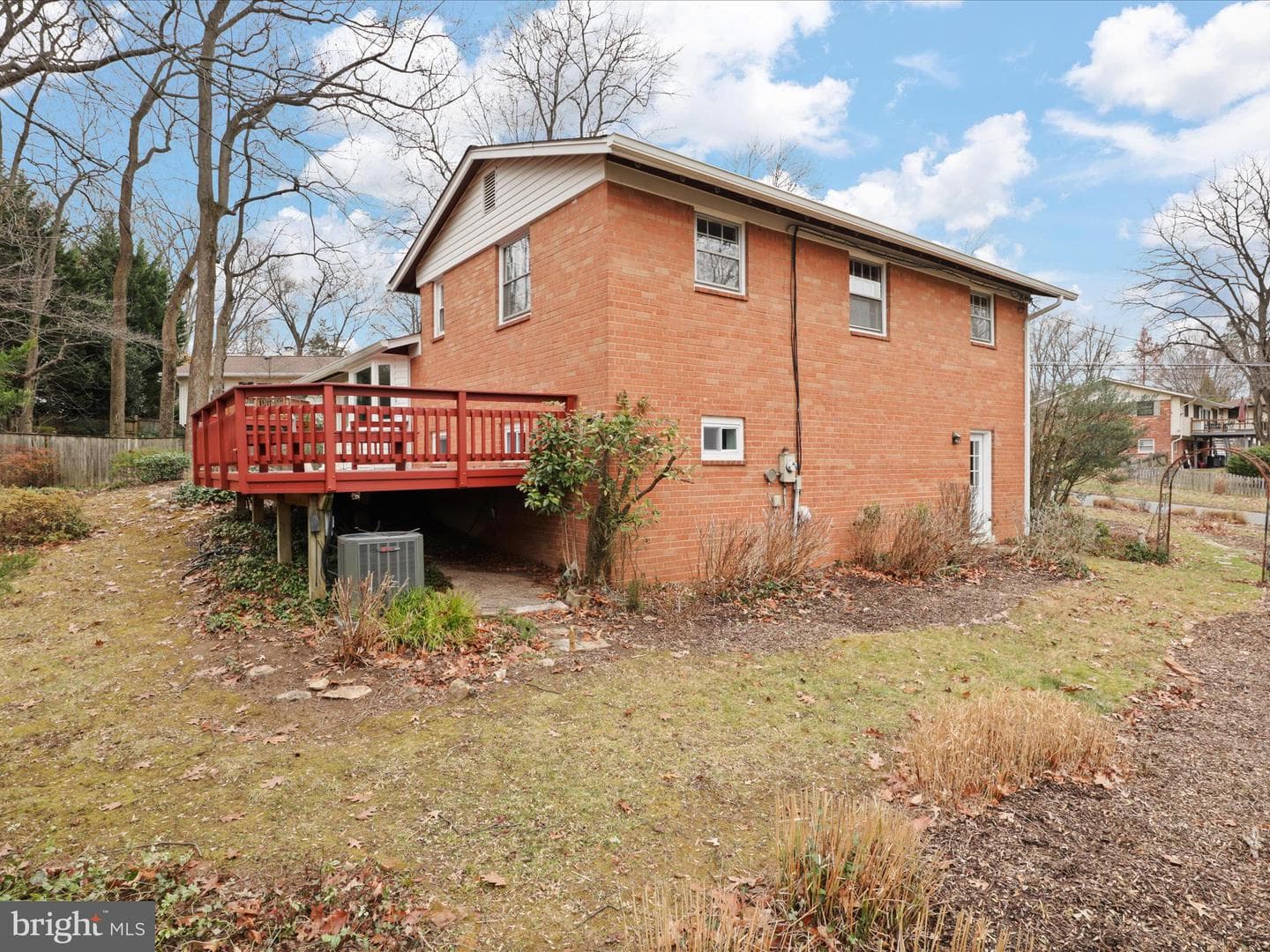 6815 Maplecrest Drive photo 40