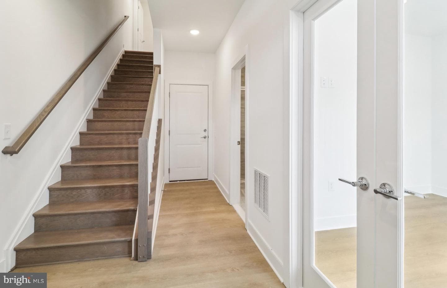 3926 Oak Street photo 16