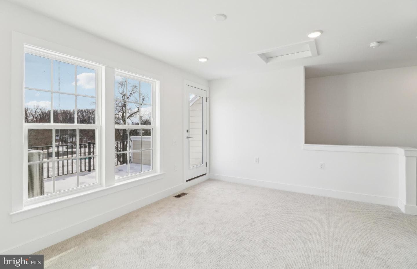 3926 Oak Street photo 31