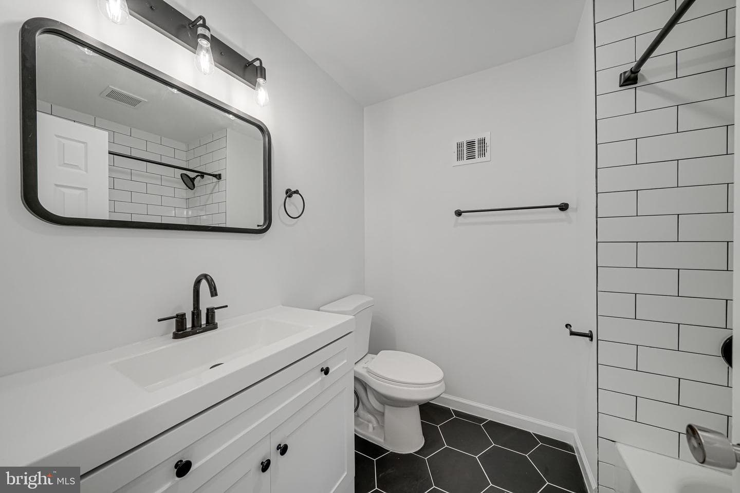 8709 Millbrook Place photo 25