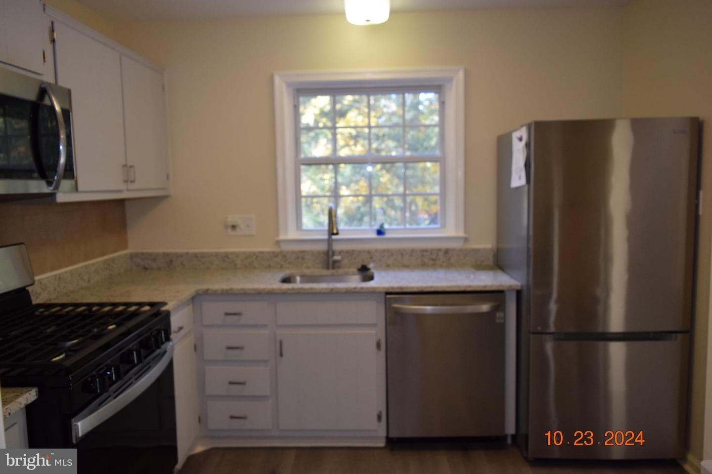 14857 Leicester Court photo 21