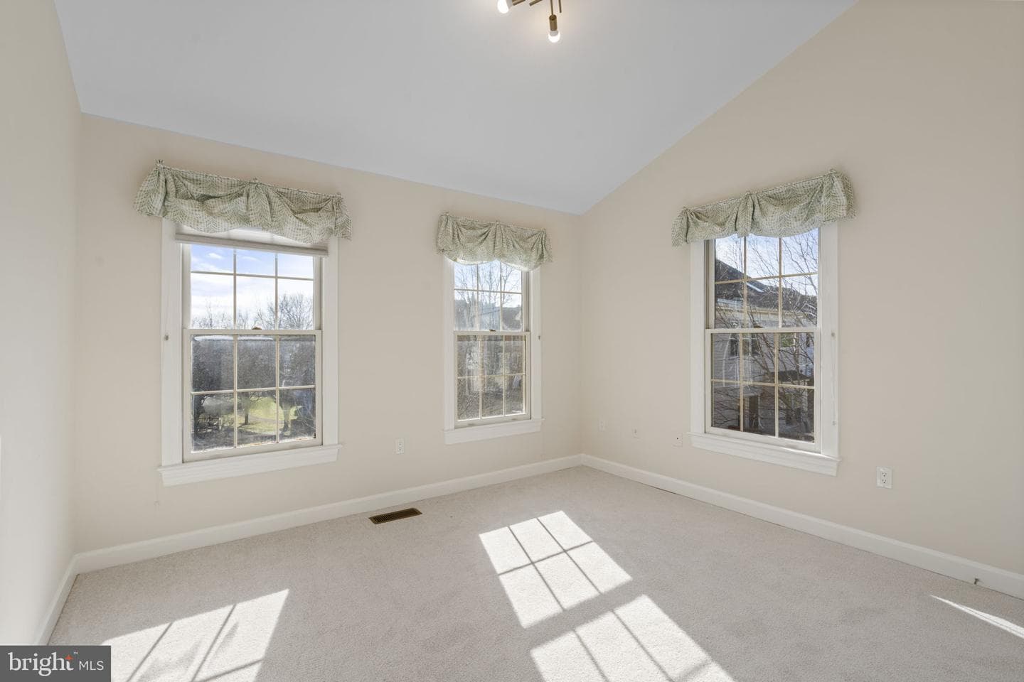 6216 Clara Edward Terrace photo 23