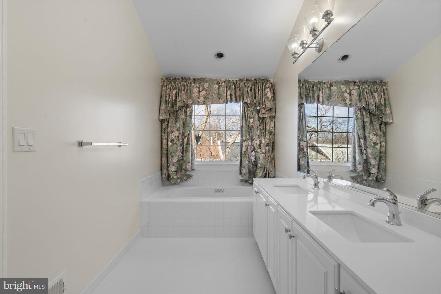 6216 Clara Edward Terrace photo 27