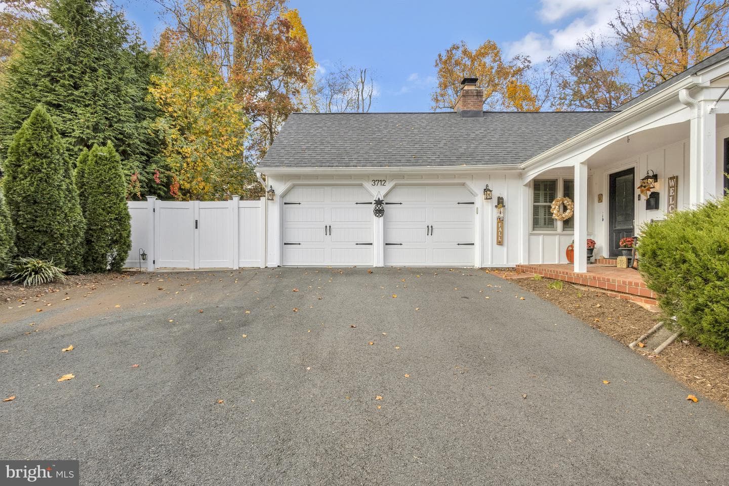 3712 Camelot Drive photo 3