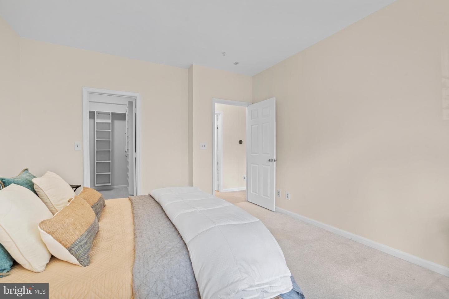 1704 Lake Shore Crest Drive #21 photo 16