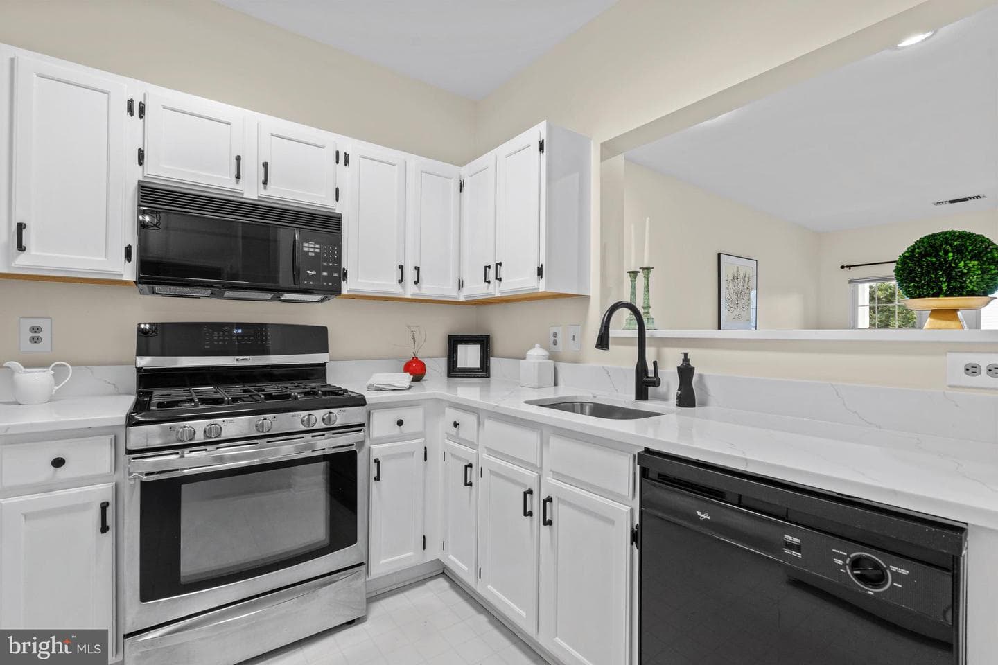 1704 Lake Shore Crest Drive #21 photo 8