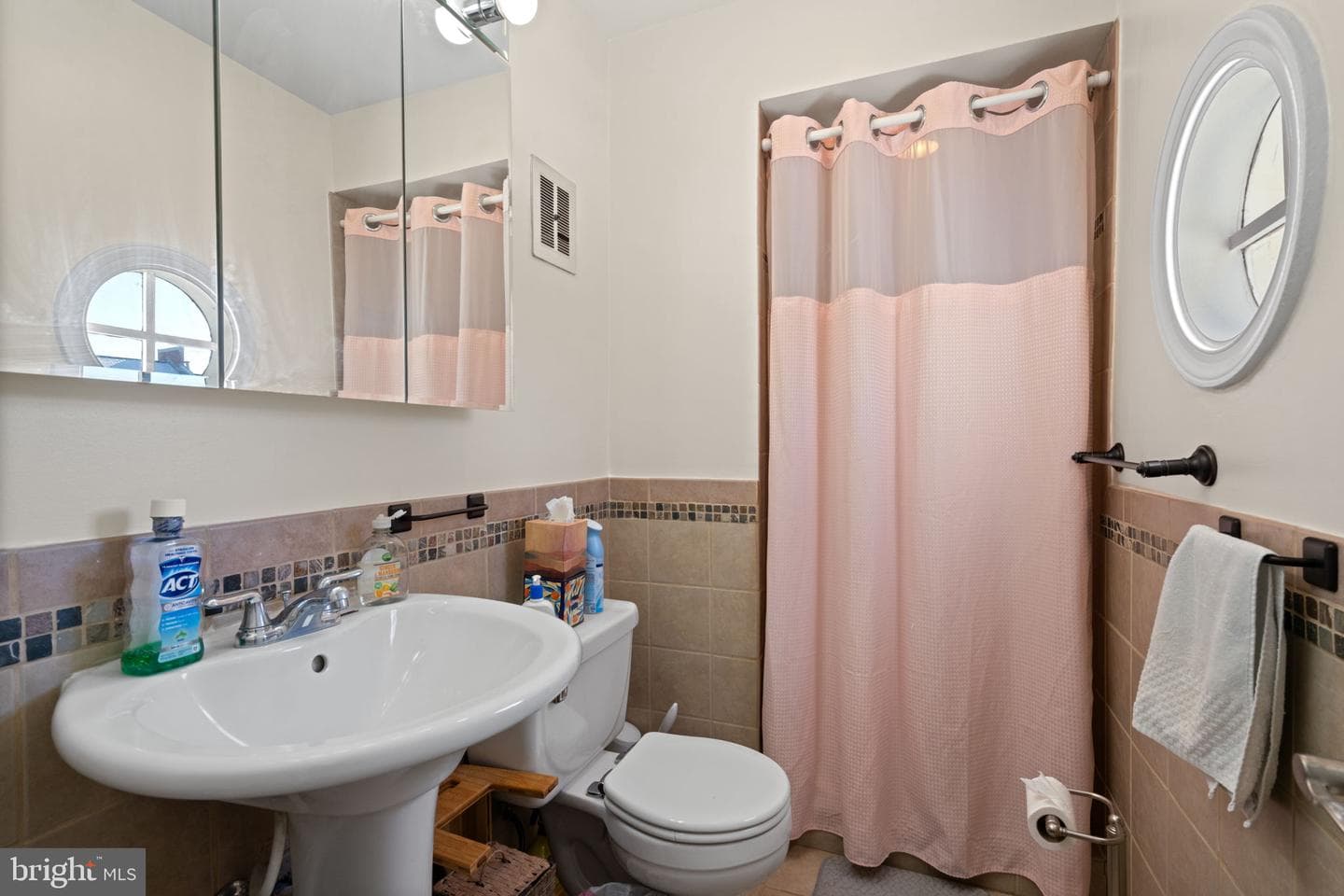 5934 Seabright Road photo 22