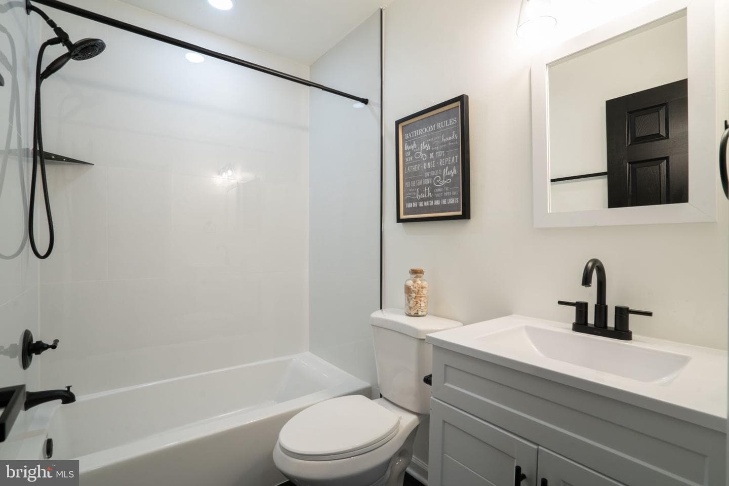 1033 Kings Court photo 21
