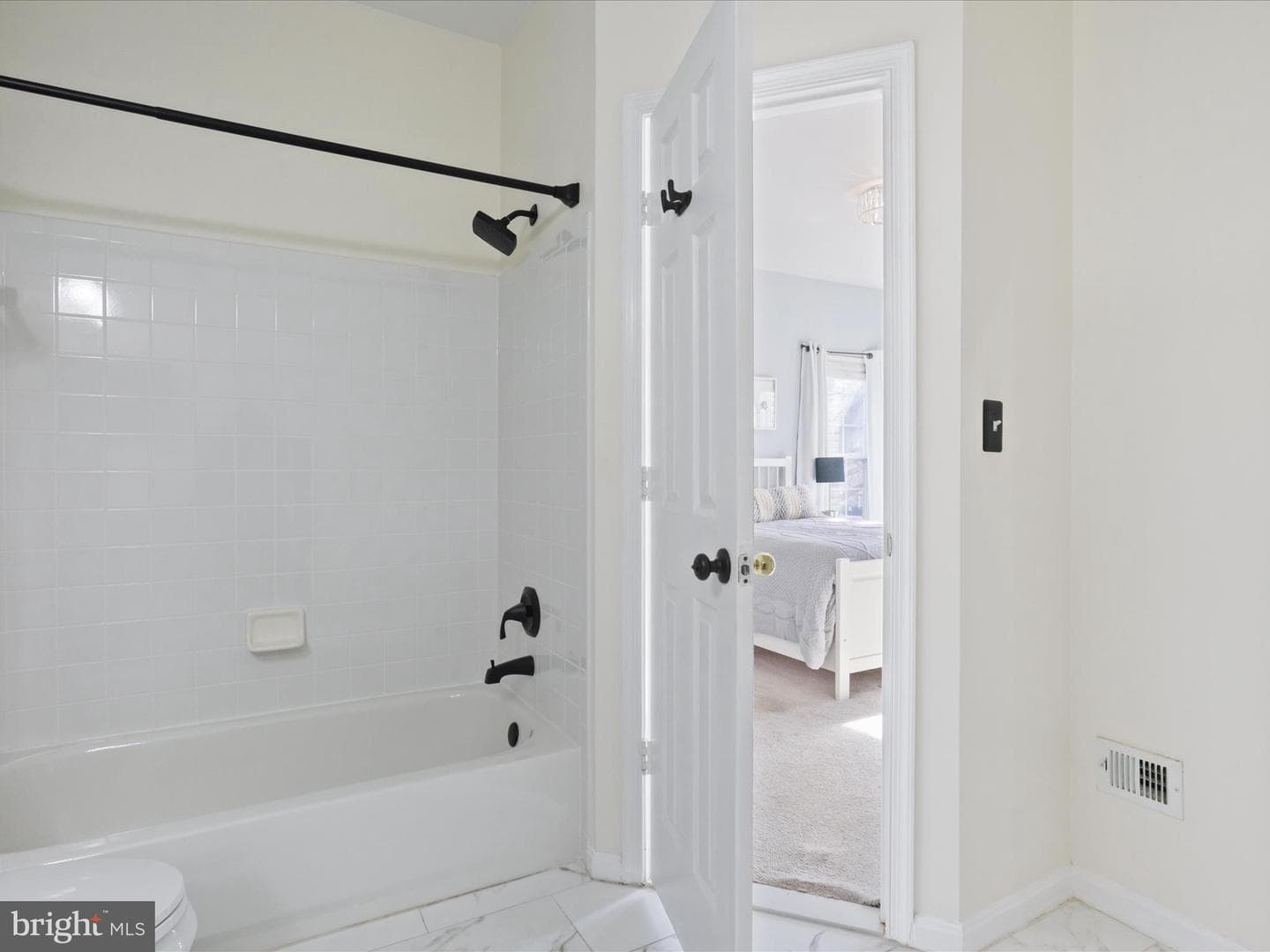 4144 Fountainside Lane #204 photo 14