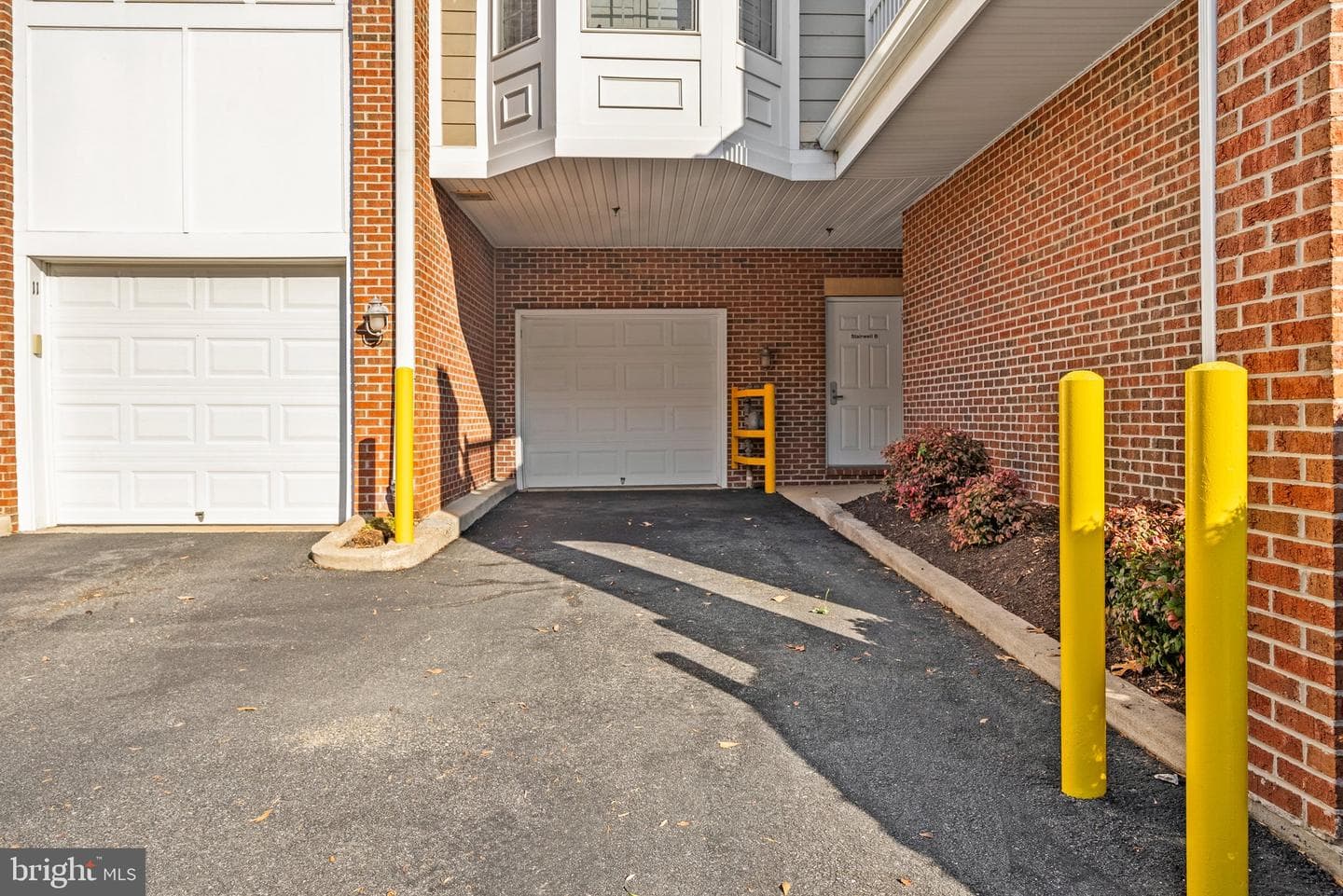 7880 Rolling Woods Court #404 photo 26