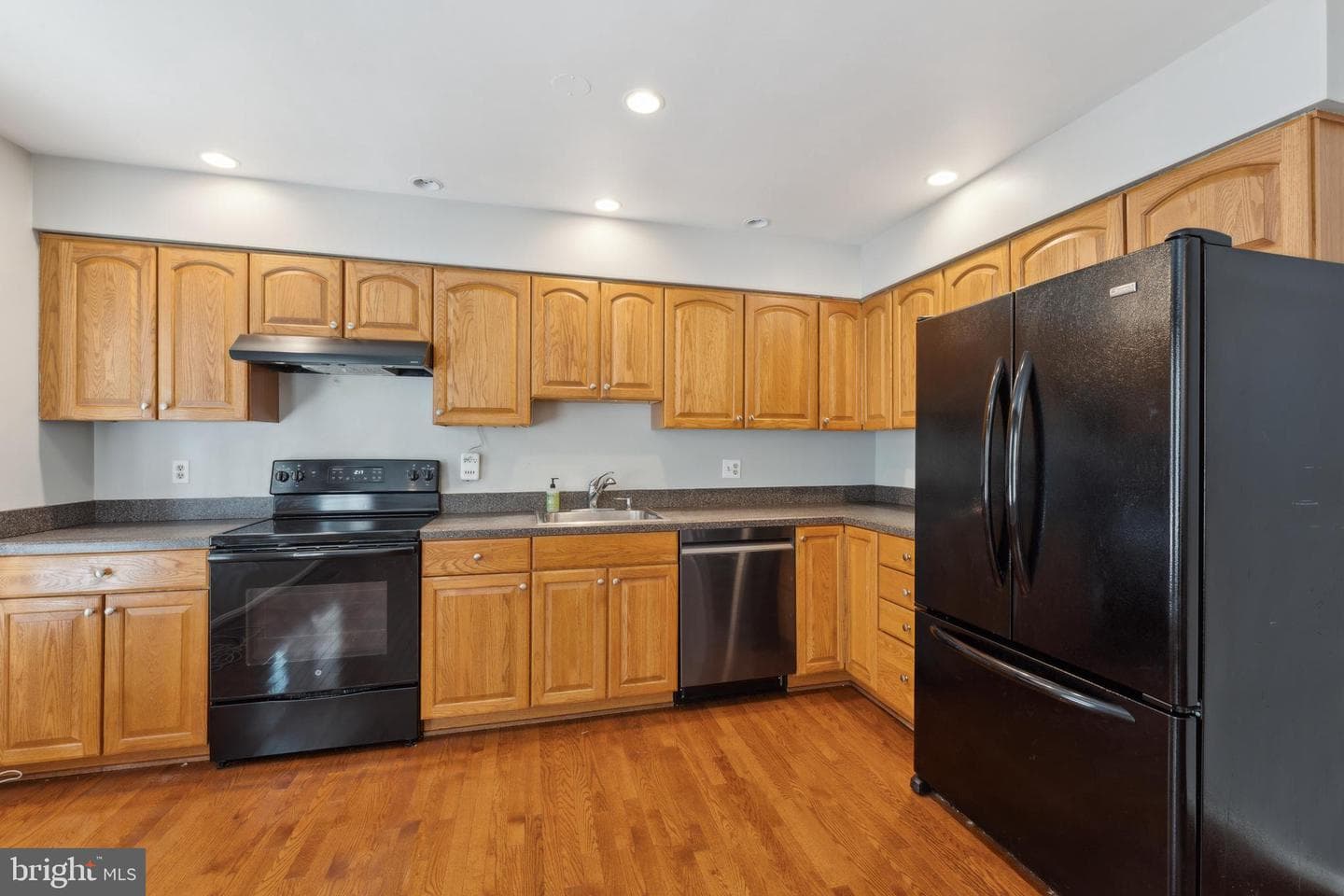 2225 McLean Park Road photo 9