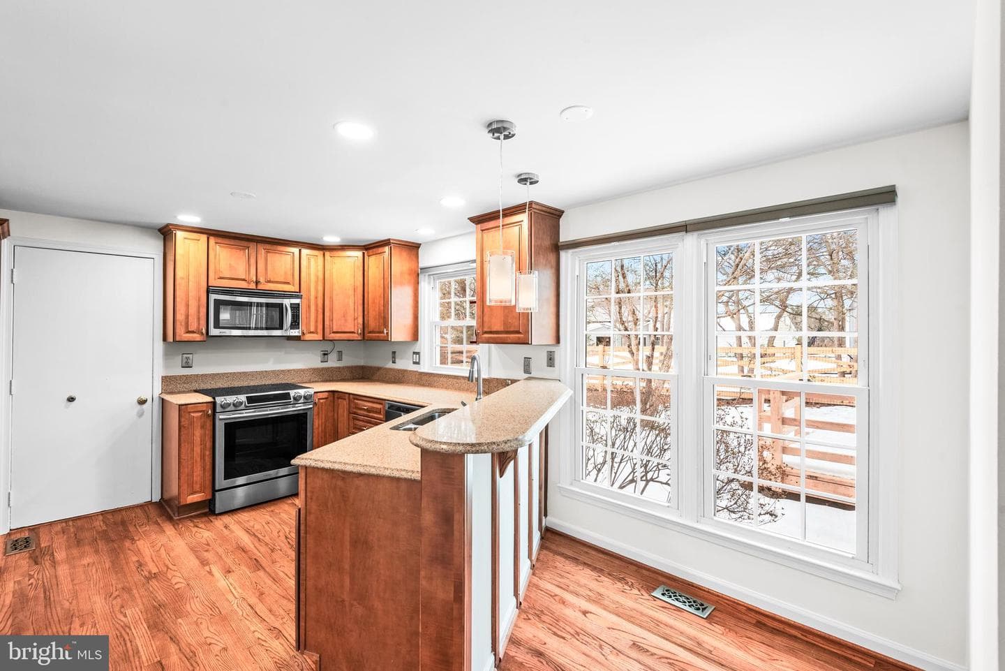 6117 Green Cap Place photo 13