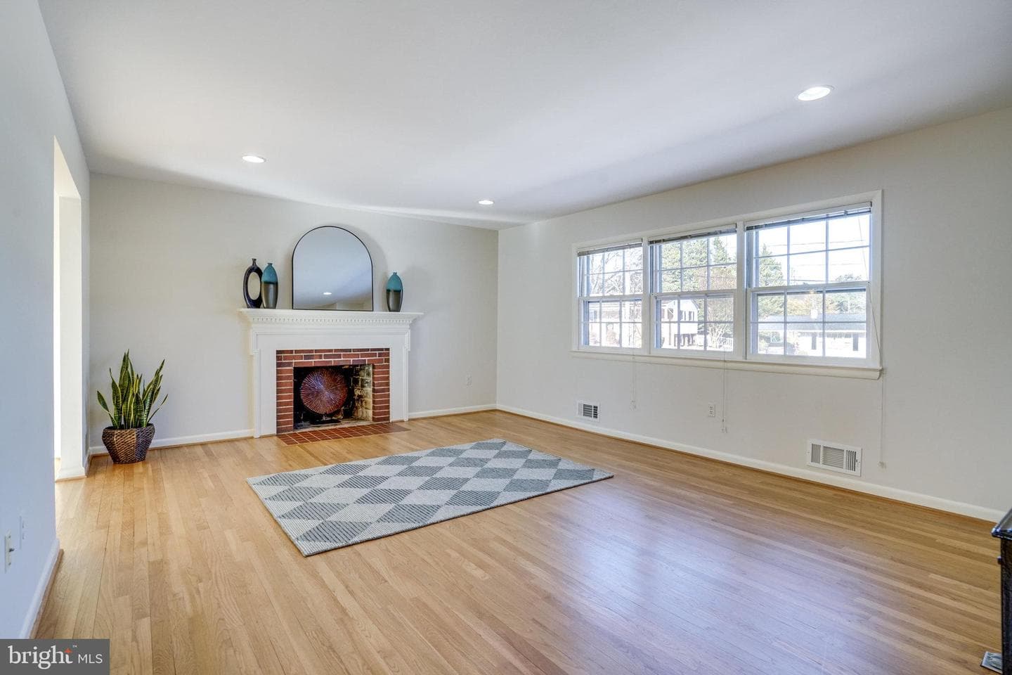 5701 Ashfield Road photo 8