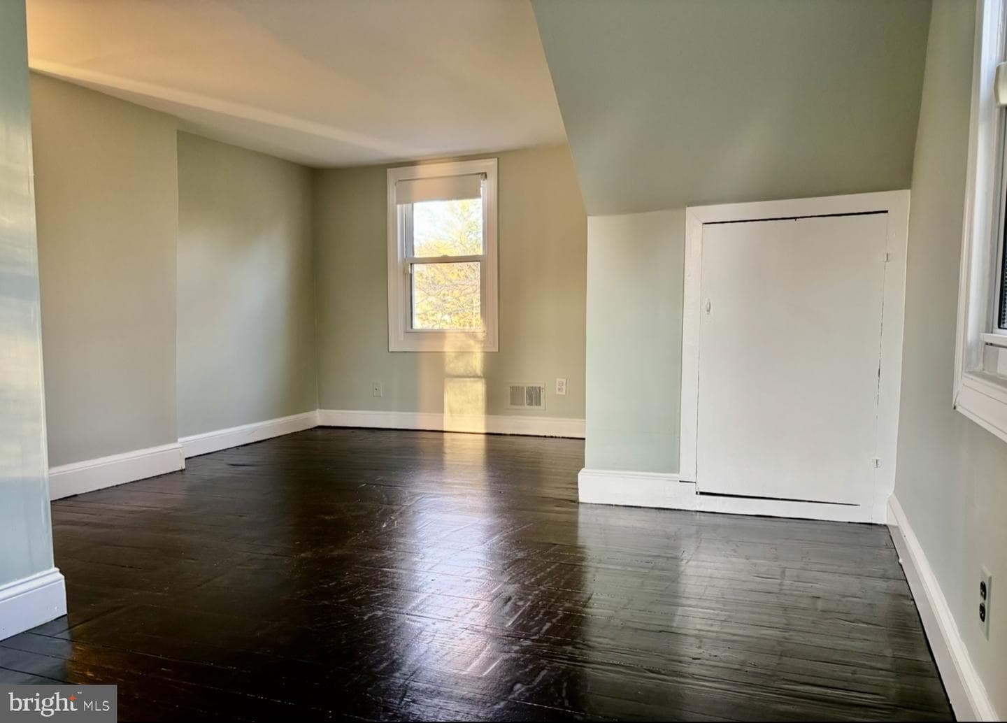 6309 Potomac Avenue photo 26