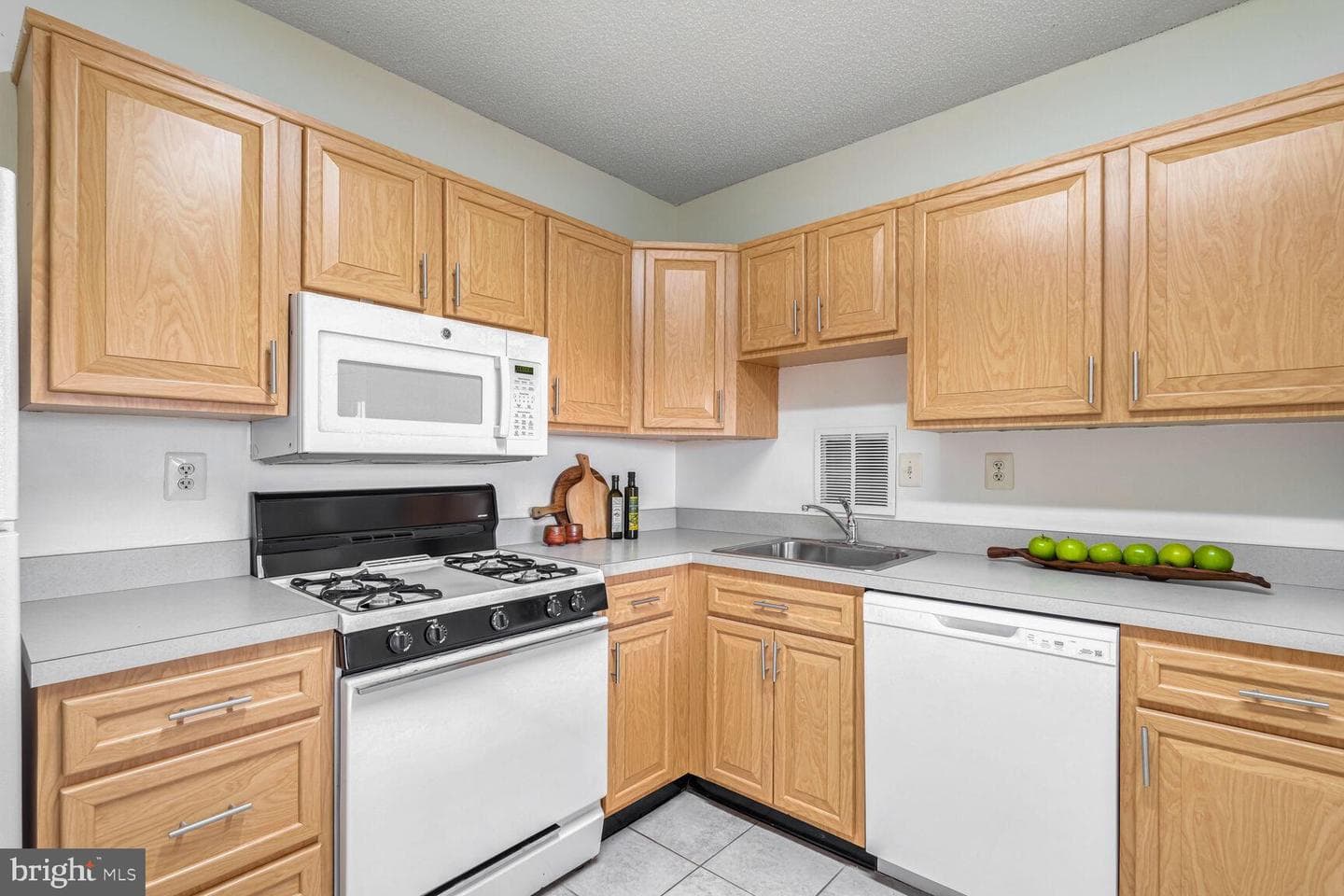 3701 S George Mason Drive #1010n photo 12