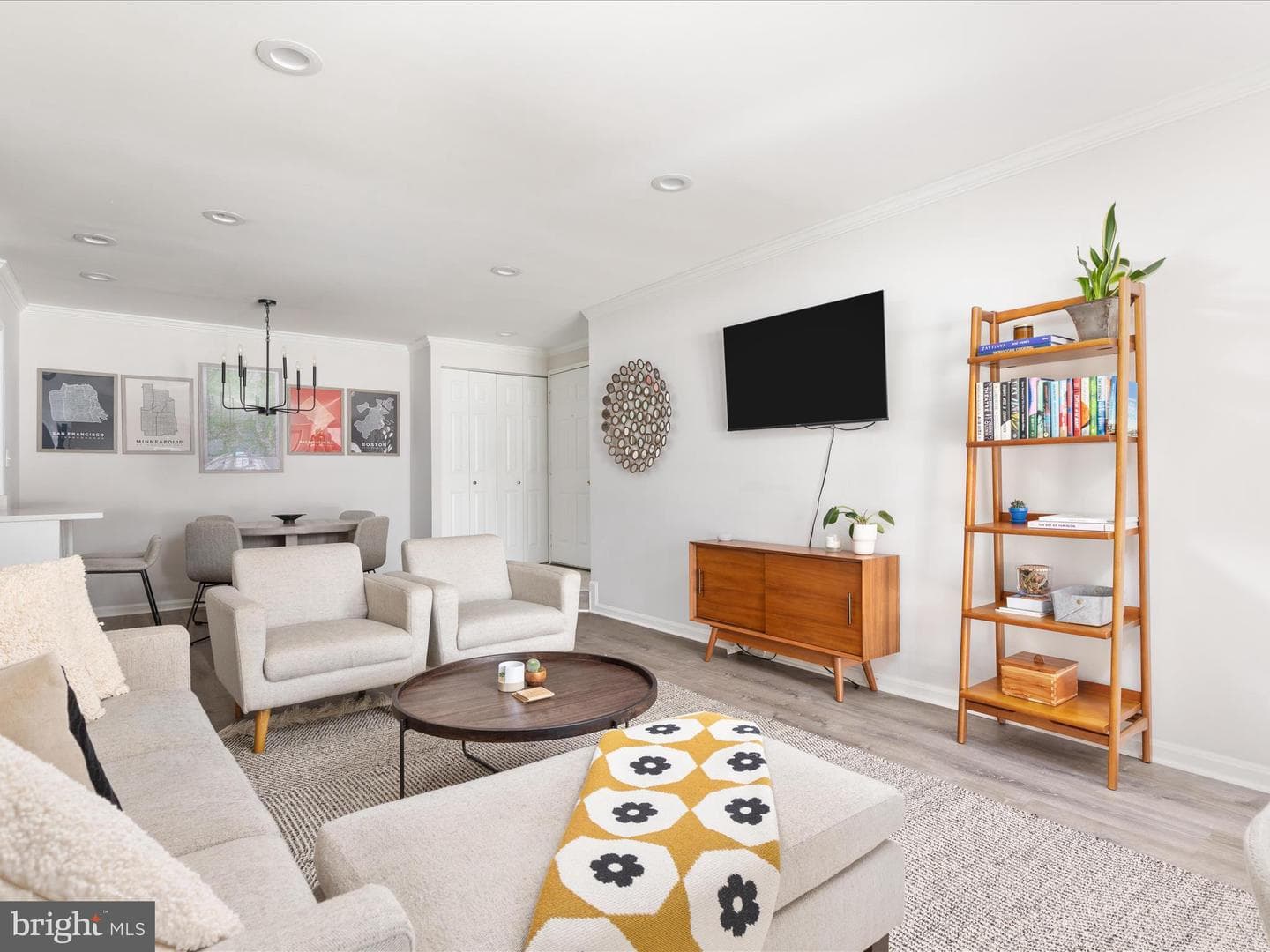 5831 Cove Landing Road #301 photo 3
