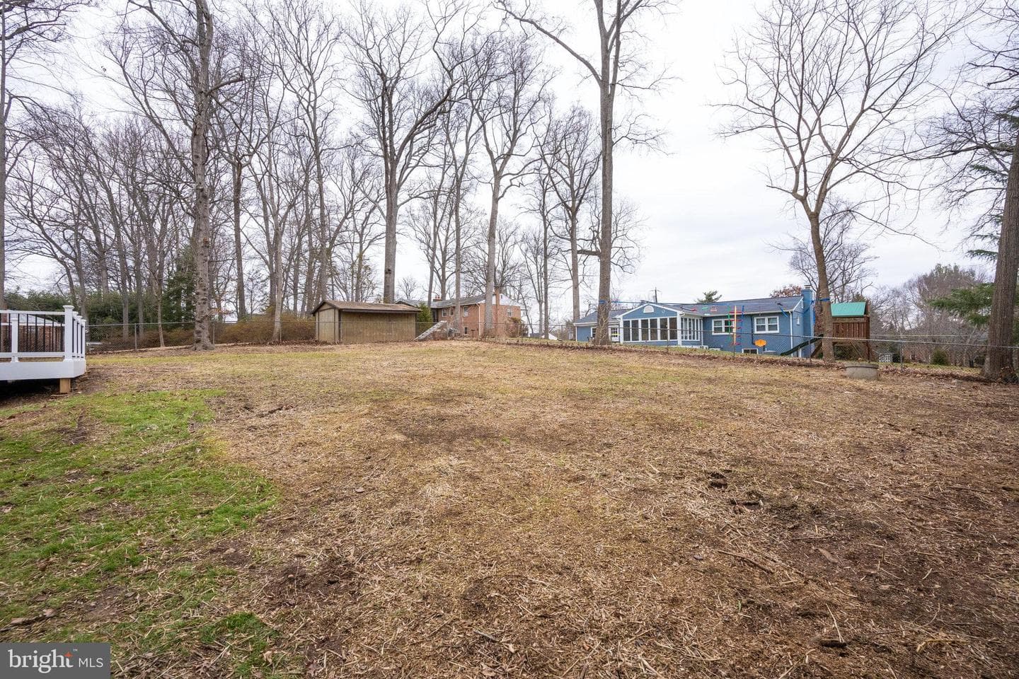913 Golden Arrow Street photo 24