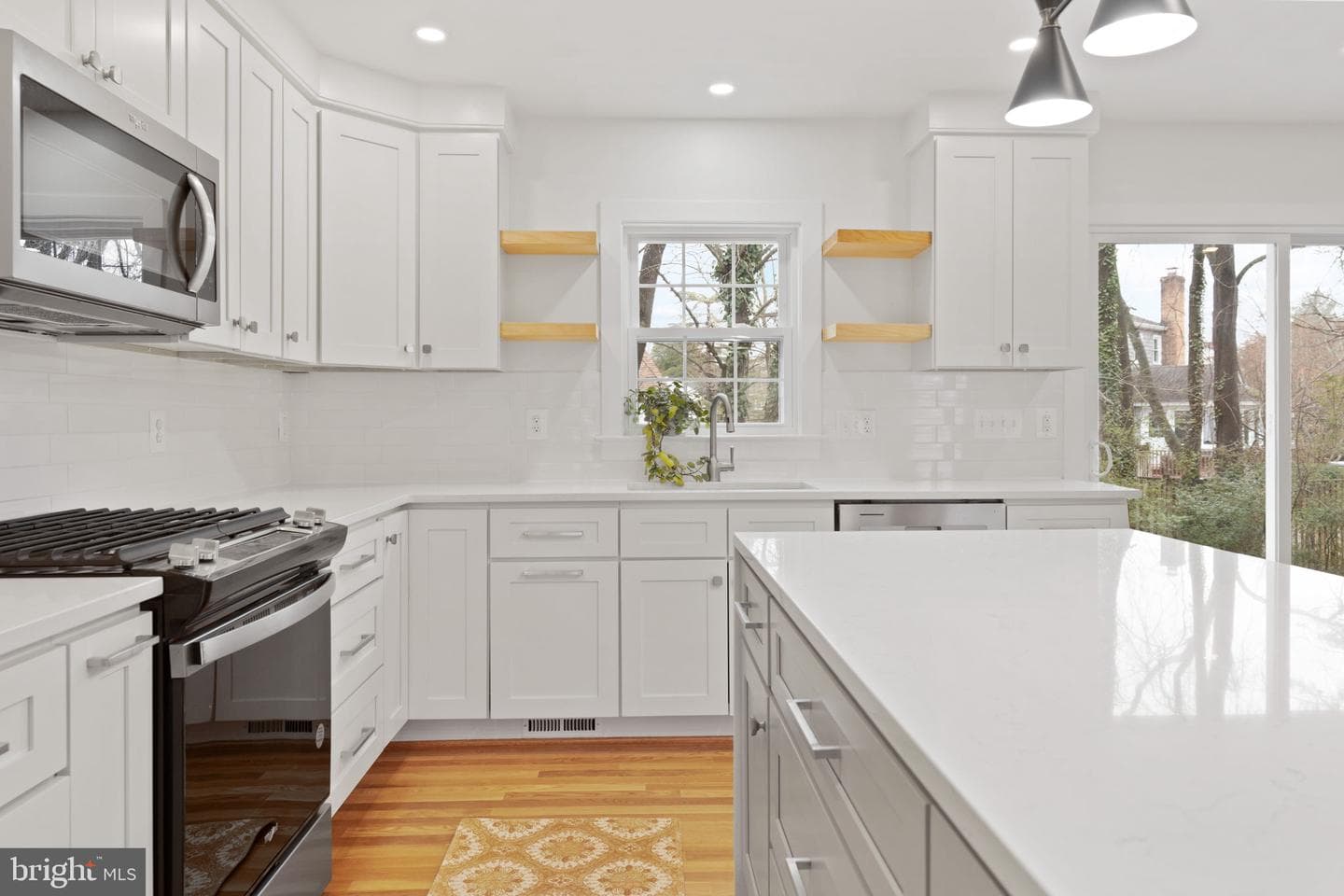 2201 Yardley Court photo 6