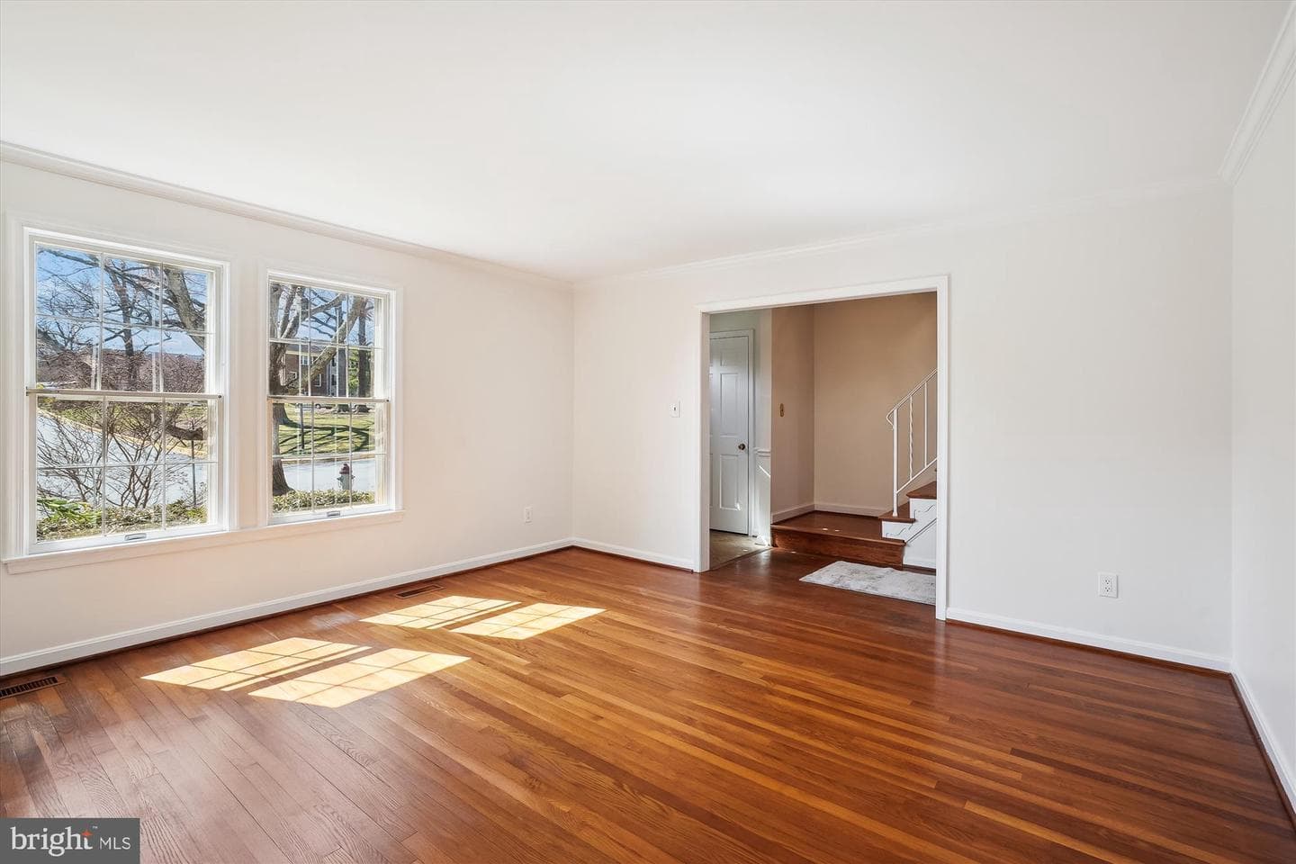 9230 Annhurst Street photo 4
