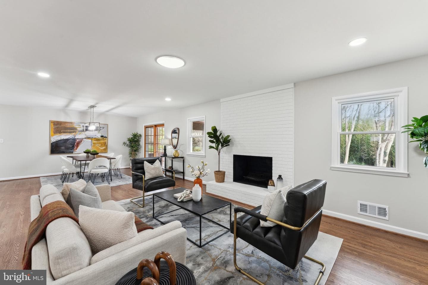 2109 Carrhill Road photo 4