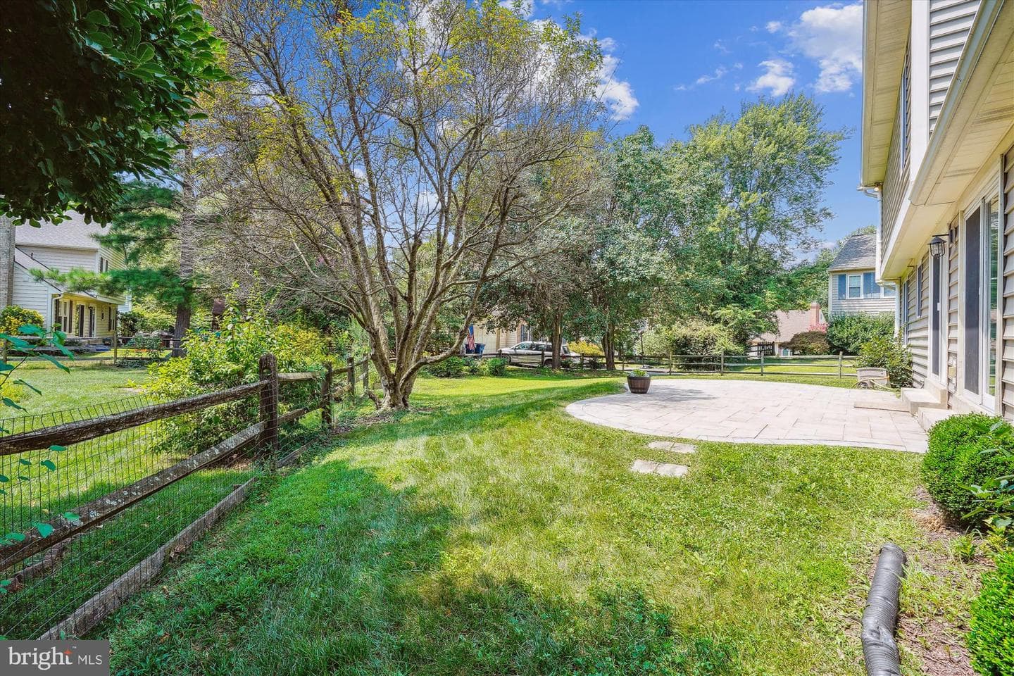 5427 Rilian Court photo 55