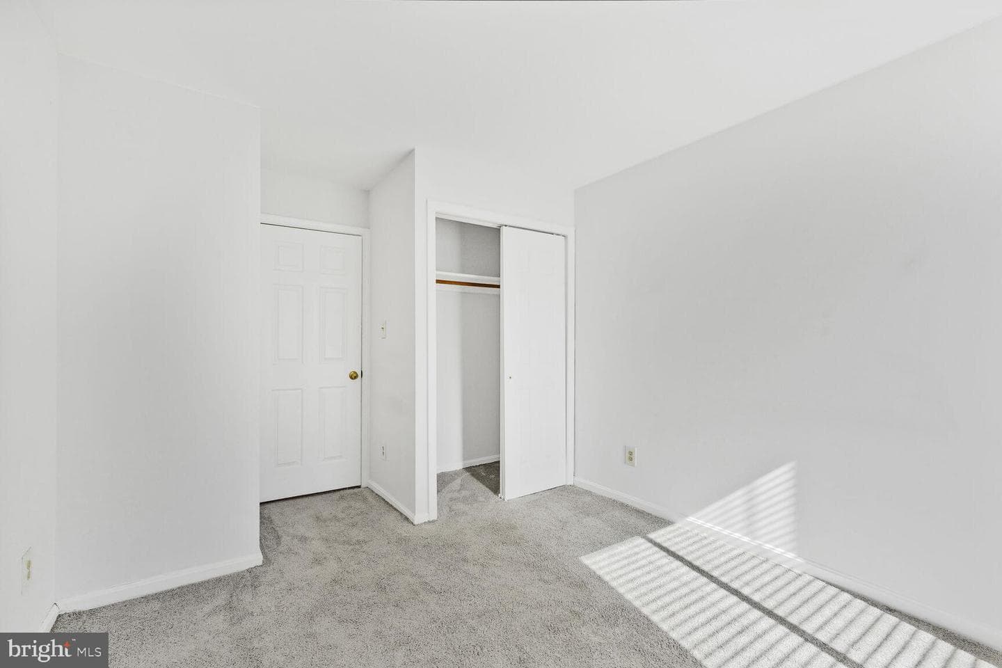 2807 Lee Oaks Court #102 photo 15