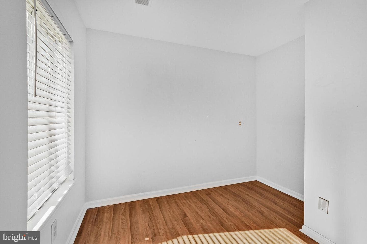 2807 Lee Oaks Court #102 photo 19