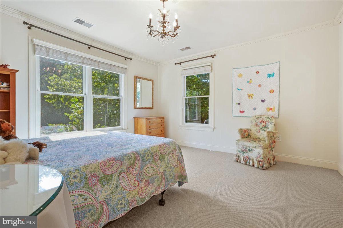 1427 Wynhurst Lane photo 33