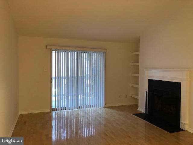 1532 Lincoln Way #302 photo 5