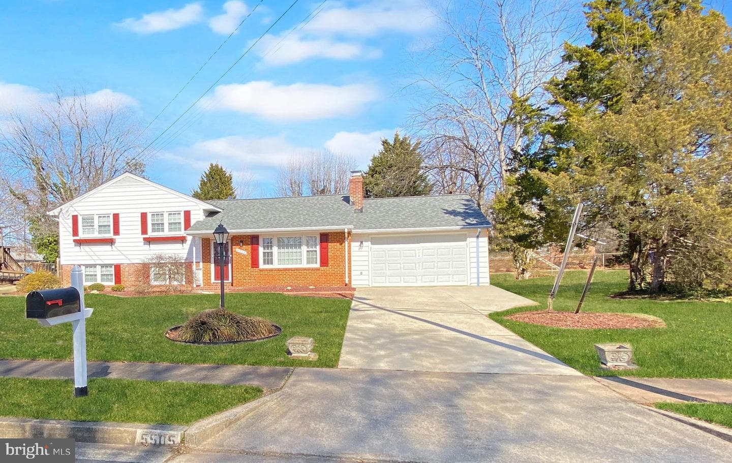 5505 Munsey Place photo 3