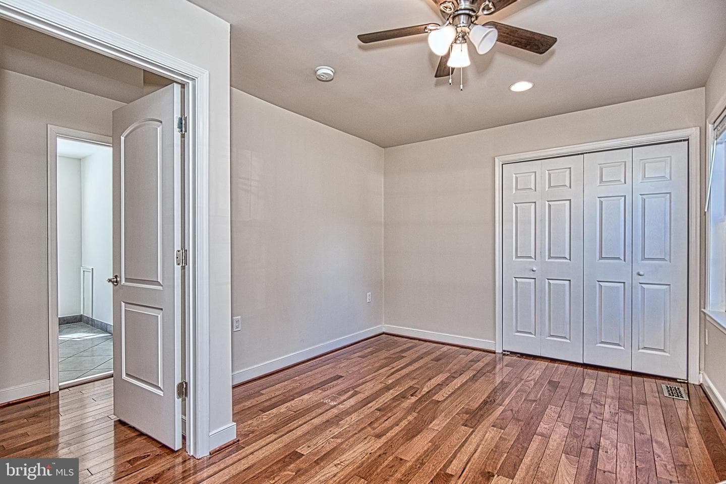 5004 Laburch Lane photo 37