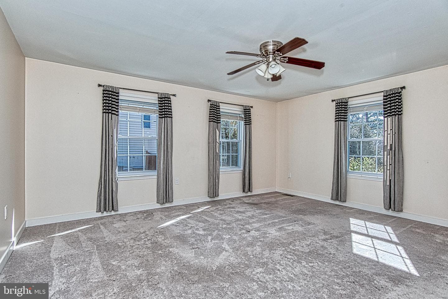 5004 Laburch Lane photo 43