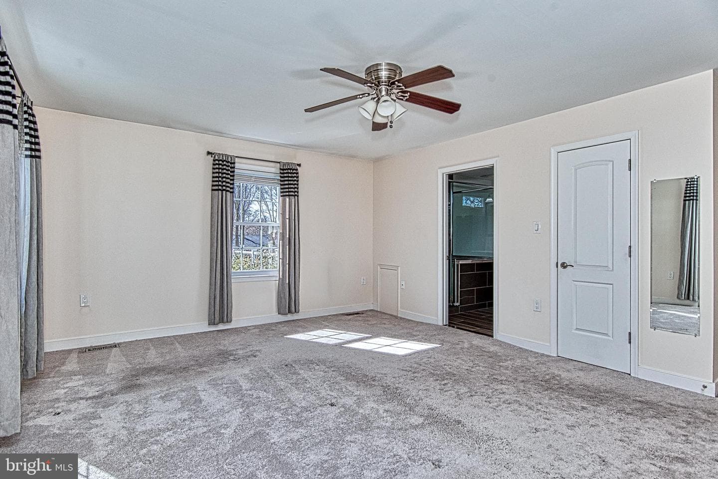 5004 Laburch Lane photo 45
