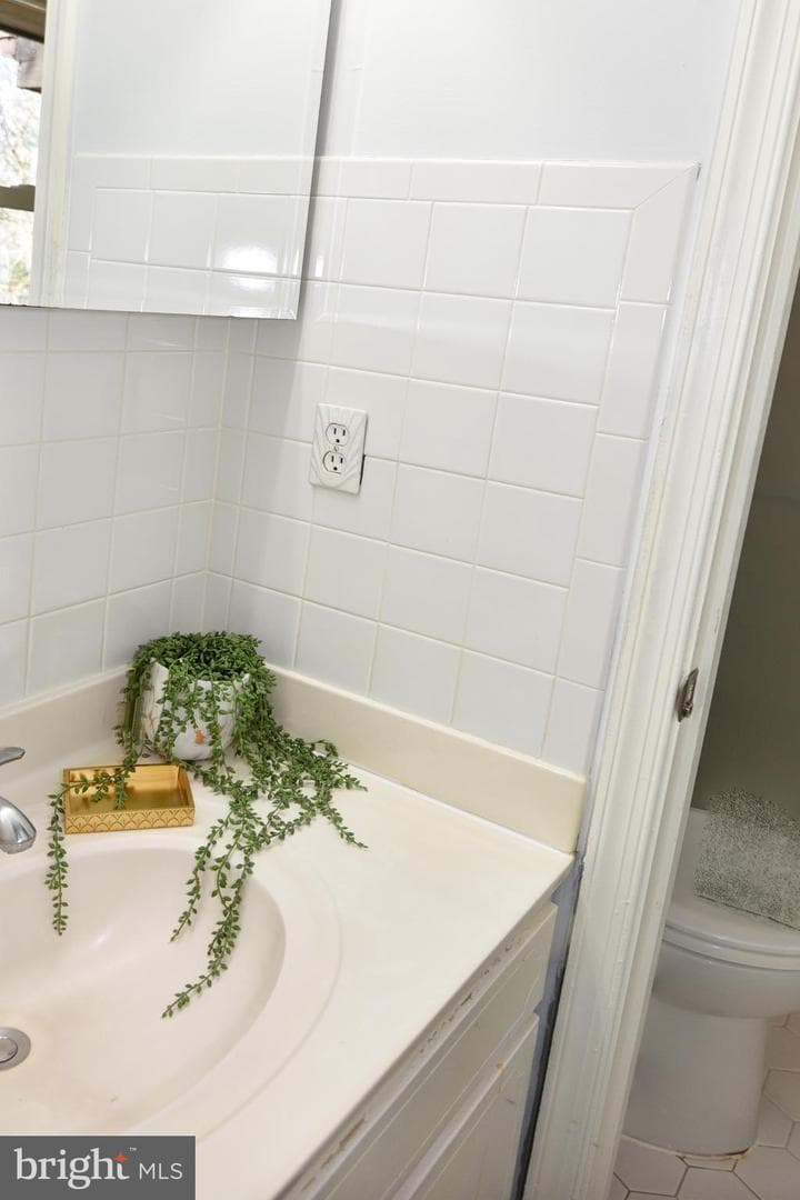 11040 Saffold Way photo 23