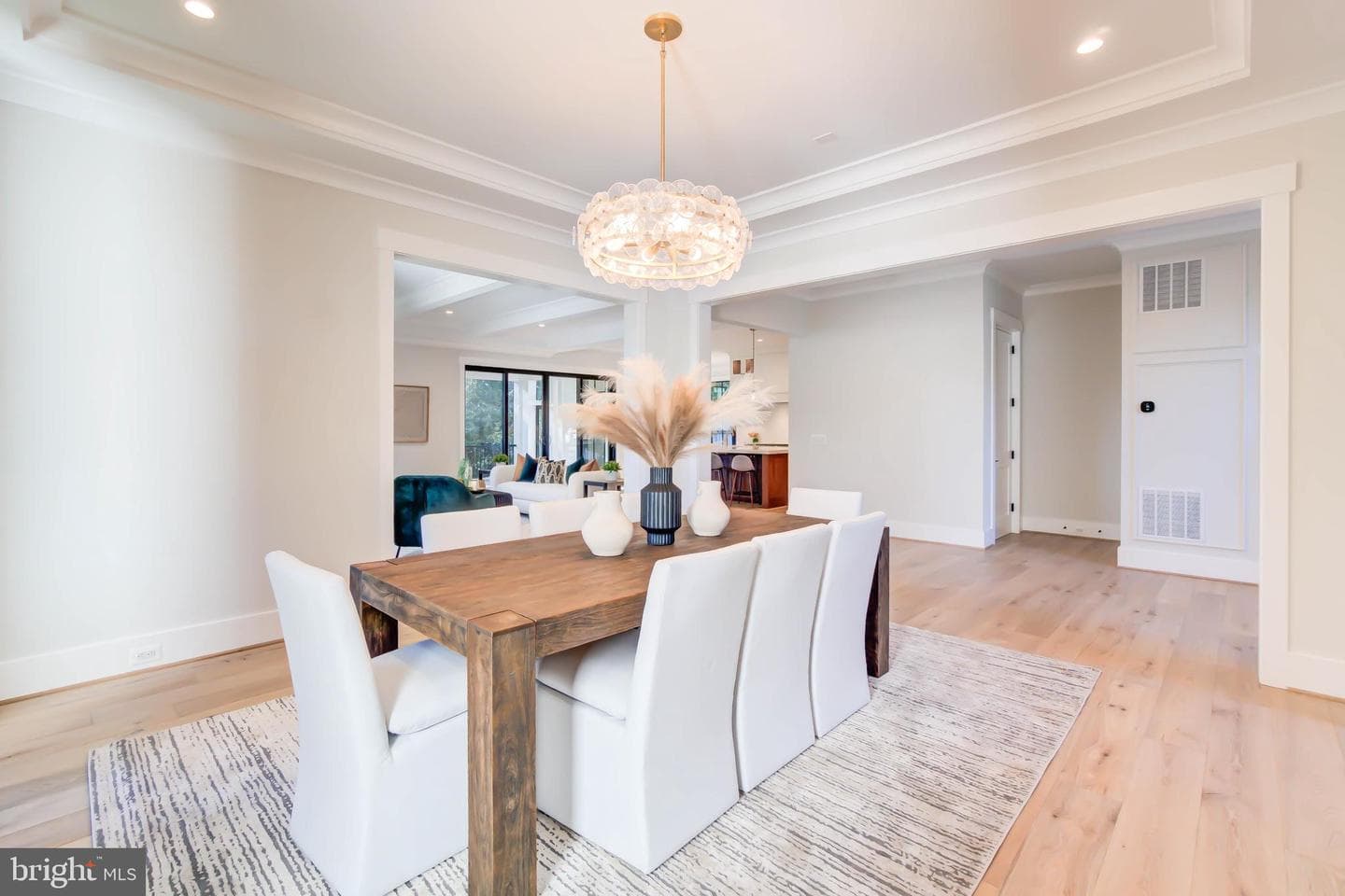 1806 Dumbarton Street photo 9
