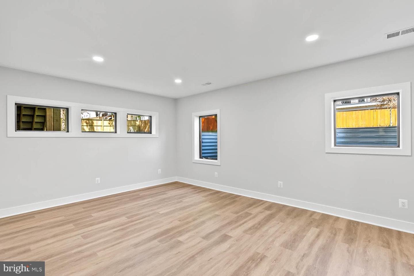 501 Yeonas Drive SW photo 65