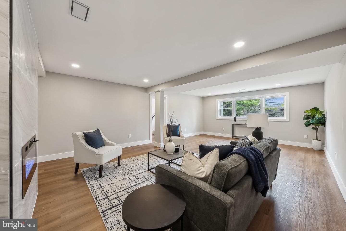 820 Walker Road photo 37