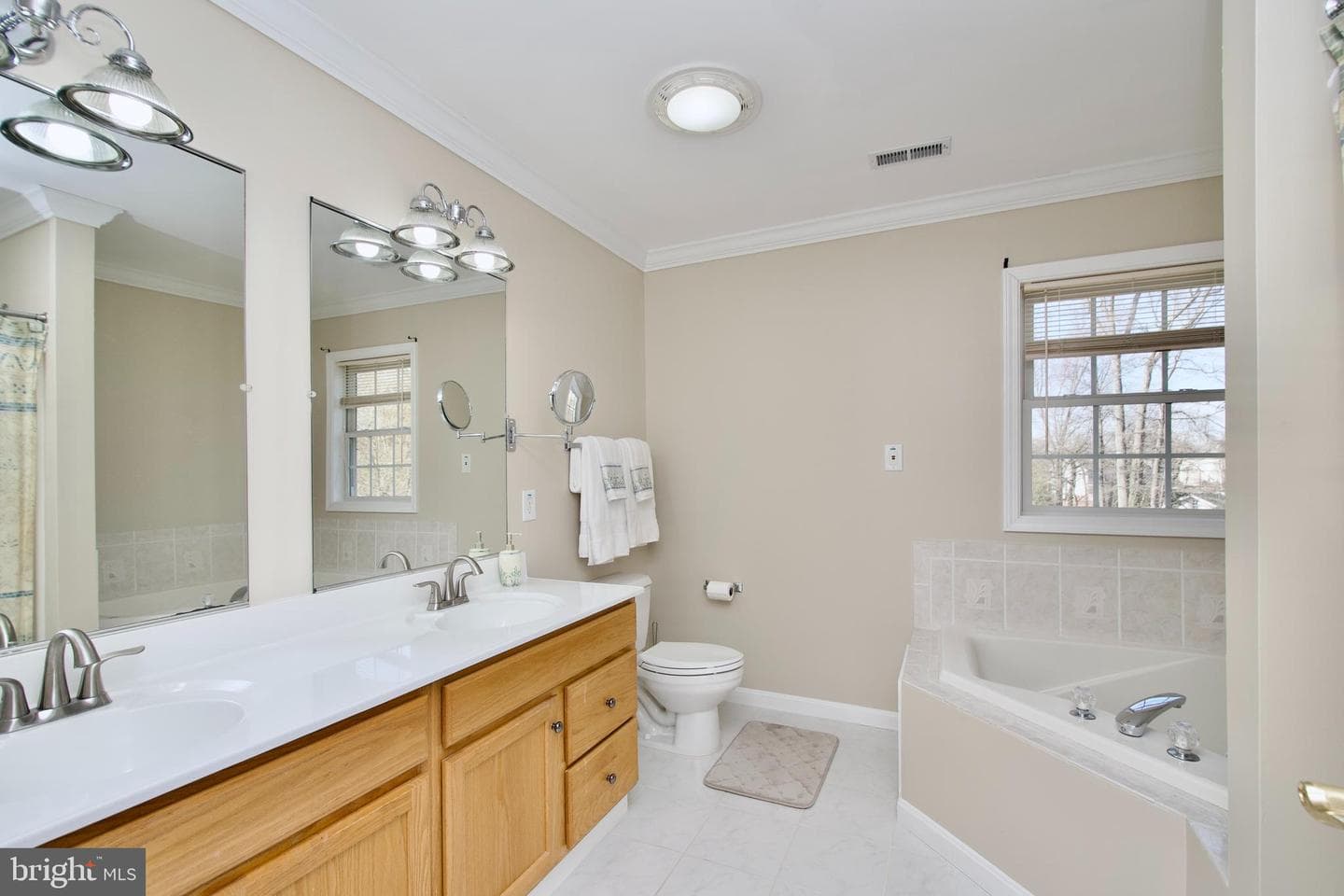 8972 Hooes Road photo 24