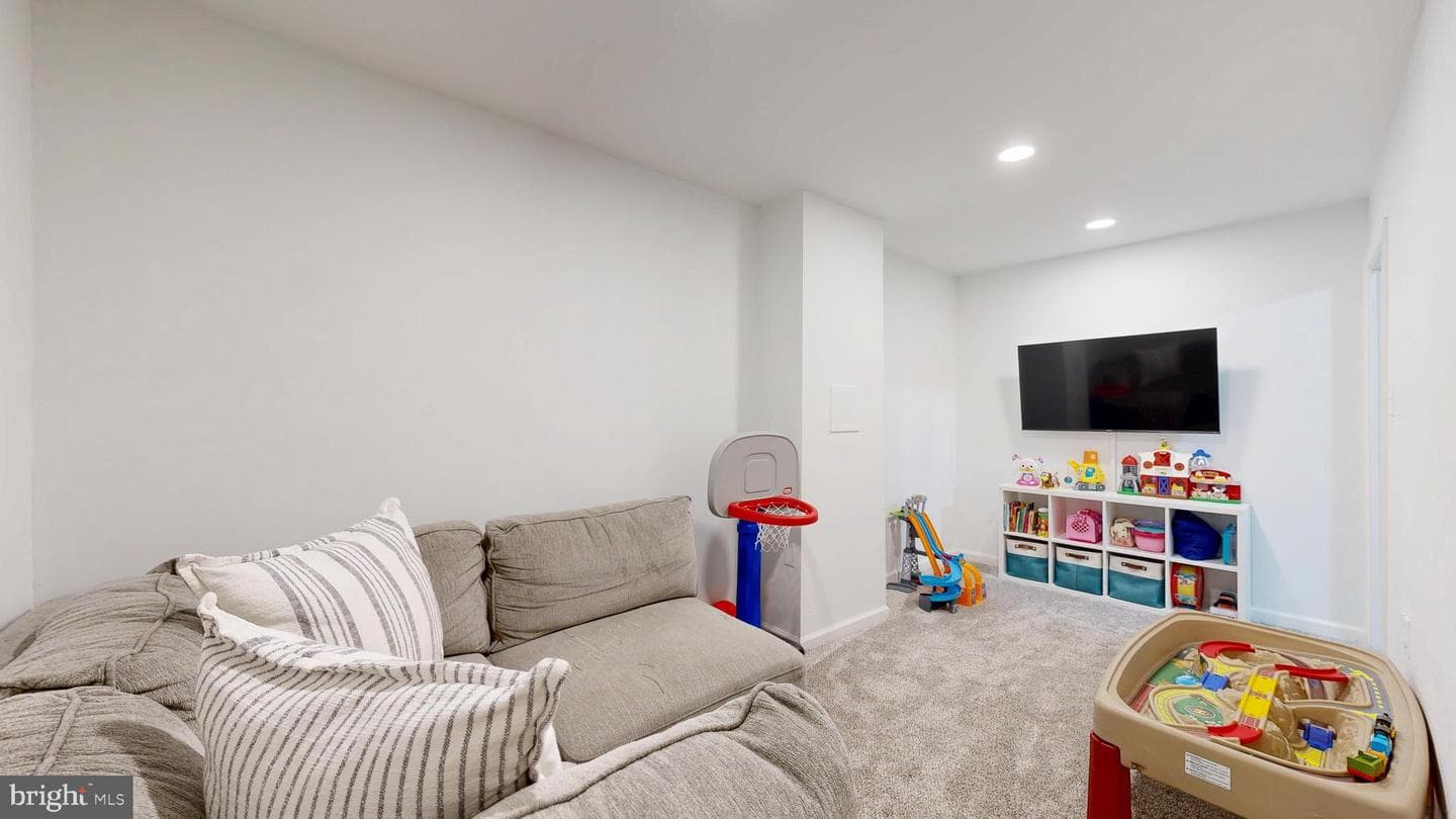 10016 Park Woods Lane photo 35